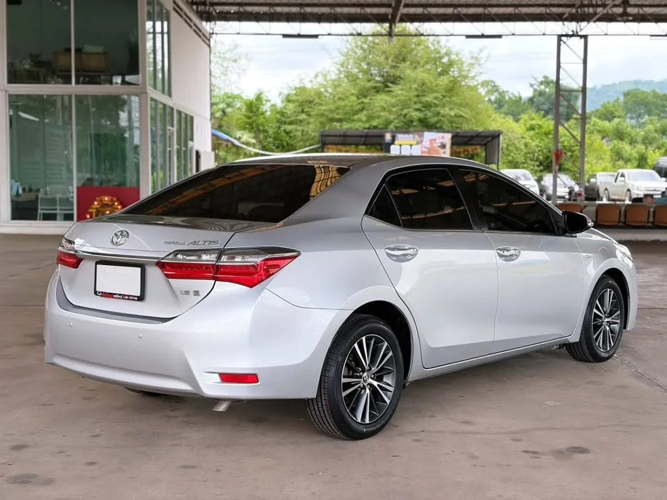 2019 Toyota Corolla Altis XI (E170) 3