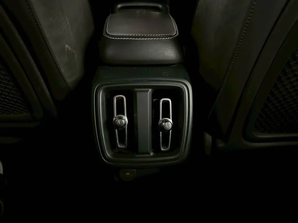 2019 Volvo XC40 3