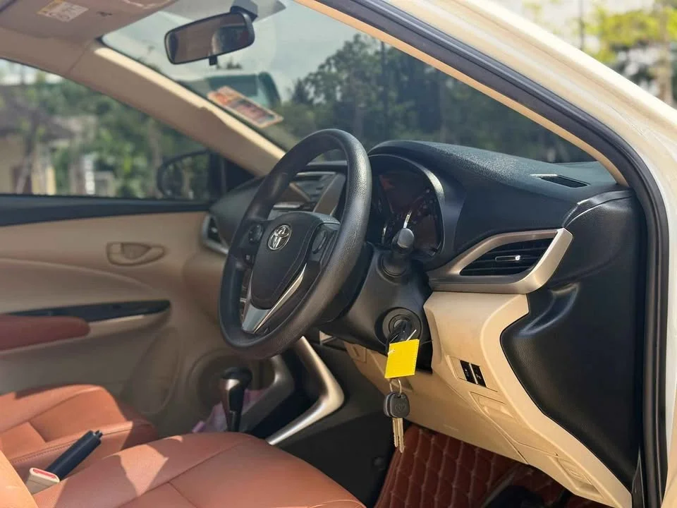 2017 Toyota Yaris ATIV III 2