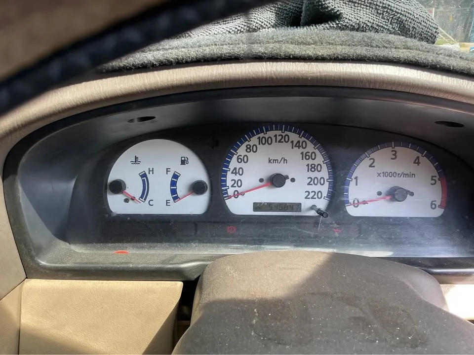 2001 Nissan Frontier I 2