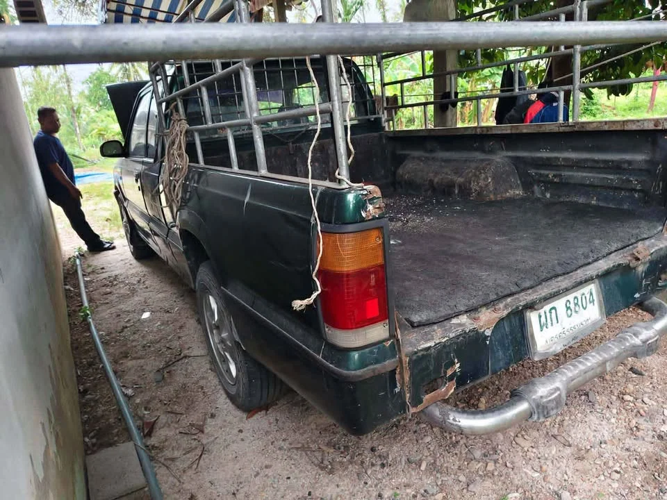 2000 Mazda B2500 IV 3