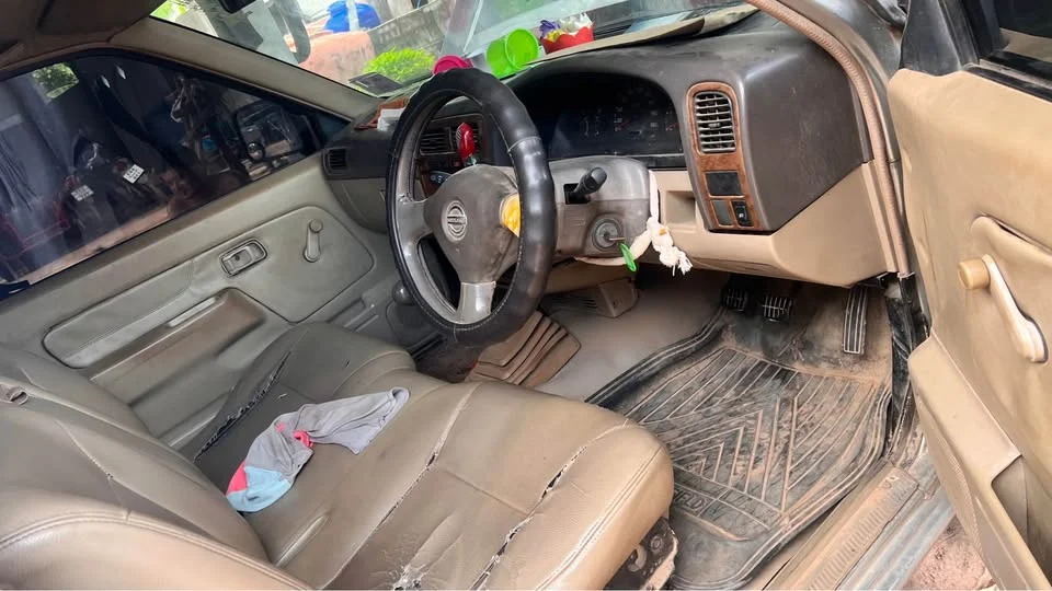 Nissan Frontier I 3