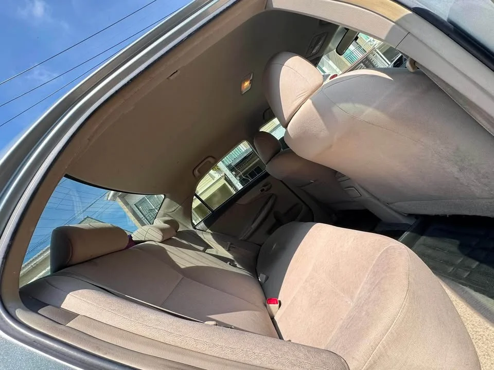 2010 Toyota Corolla Altis X (E140) 2