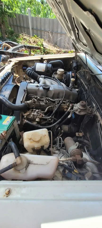 1991 Mitsubishi Triton II 3