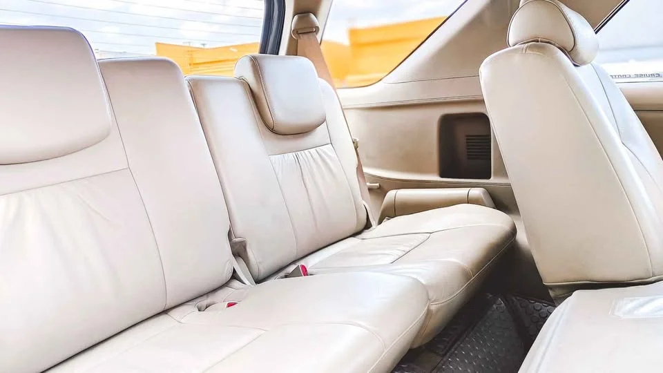 2010 Toyota Fortuner I 2