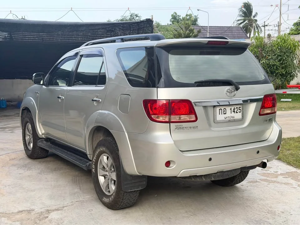 2008 Toyota Fortuner I 3