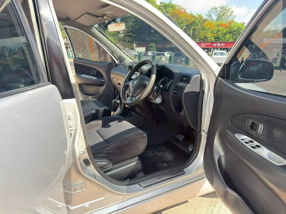 2006 Toyota Avanza I 3