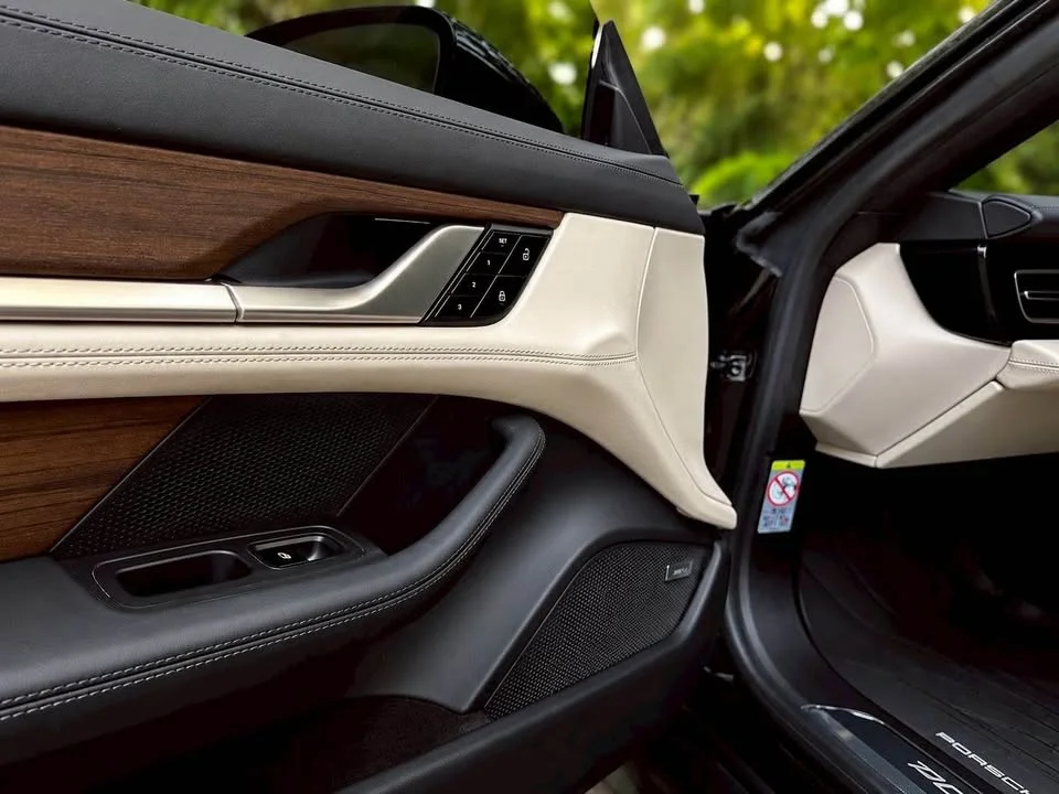 2021 Porsche Taycan 9J1 3