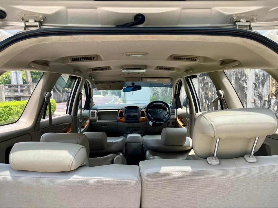 2011 Toyota Innova I 2