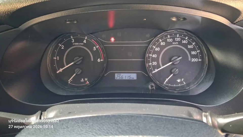 2017 Toyota Hilux VIII 3