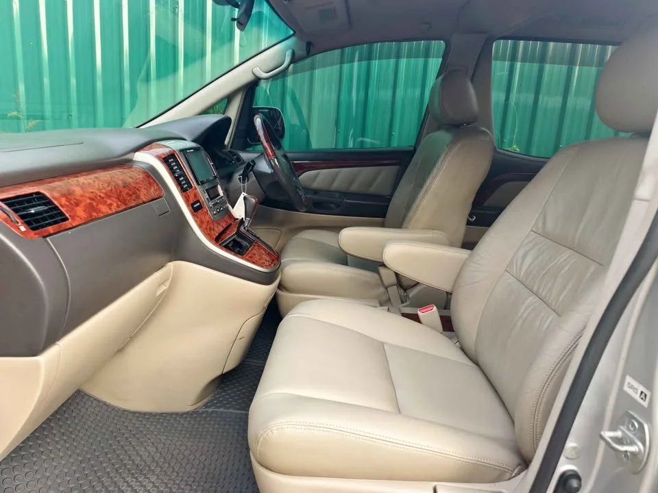 2004 Toyota Alphard, Vellfire I (AH10) 3