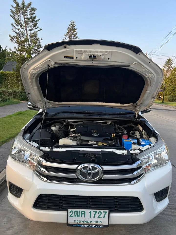 2017 Toyota Hilux VIII 3