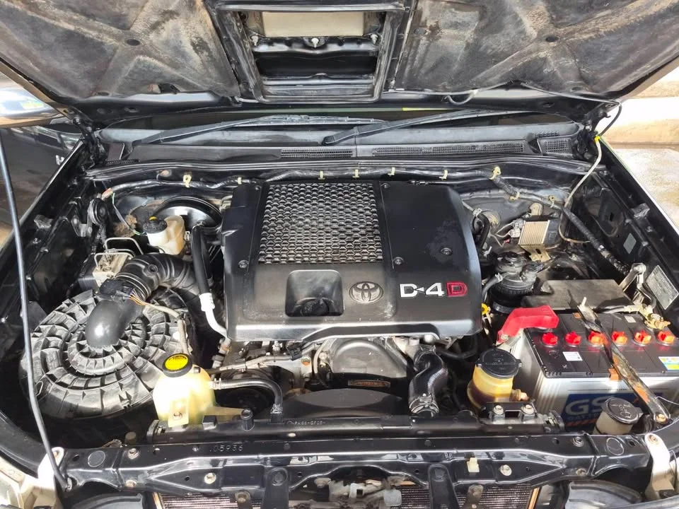 2010 Toyota Hilux VII 2