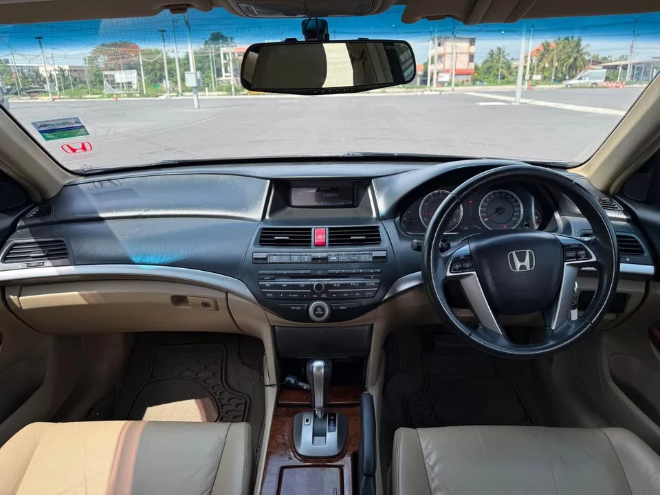 2011 Honda Accord VIII 3