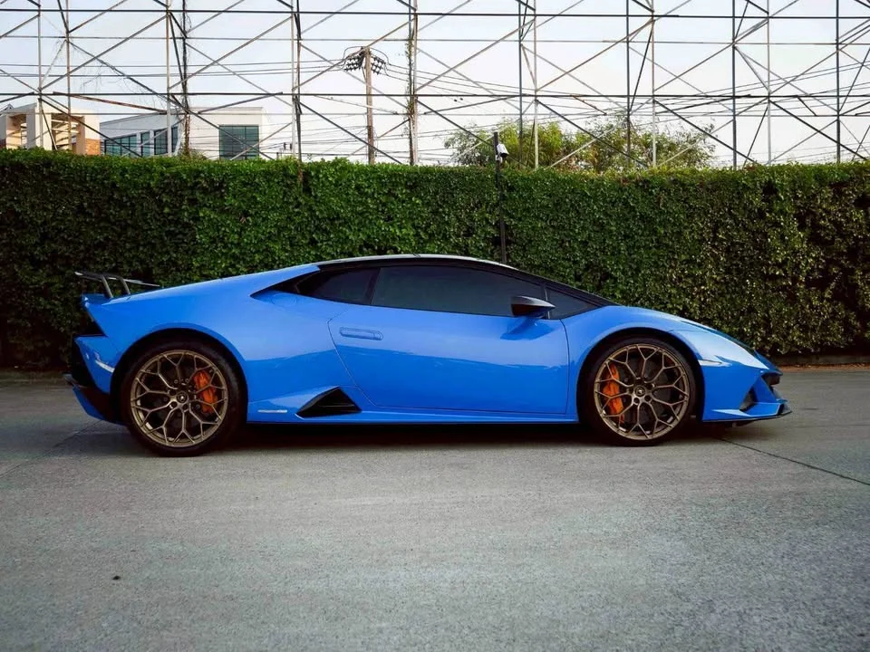 2020 Lamborghini Huracan 3