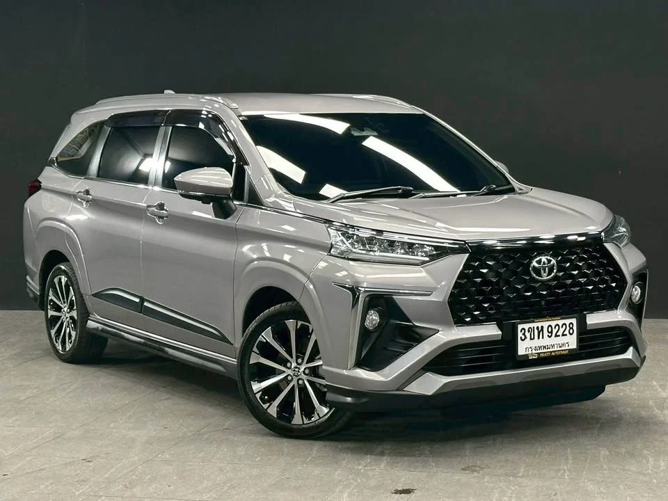 2023 Toyota Veloz III 3