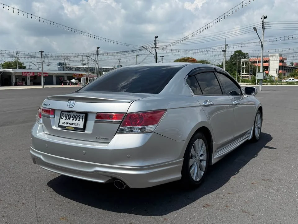 2011 Honda Accord VIII 3