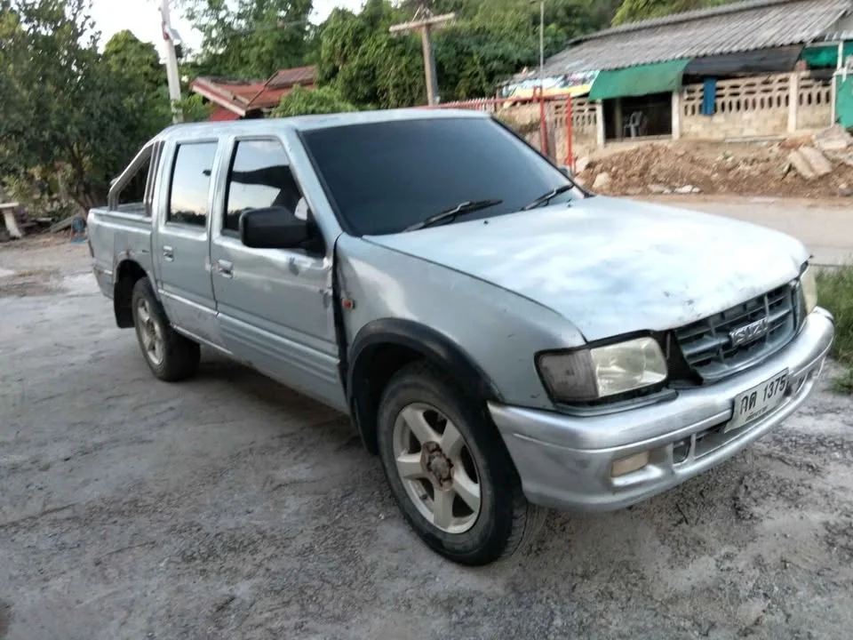 2001 Isuzu Faster Dragon Eyes III 2