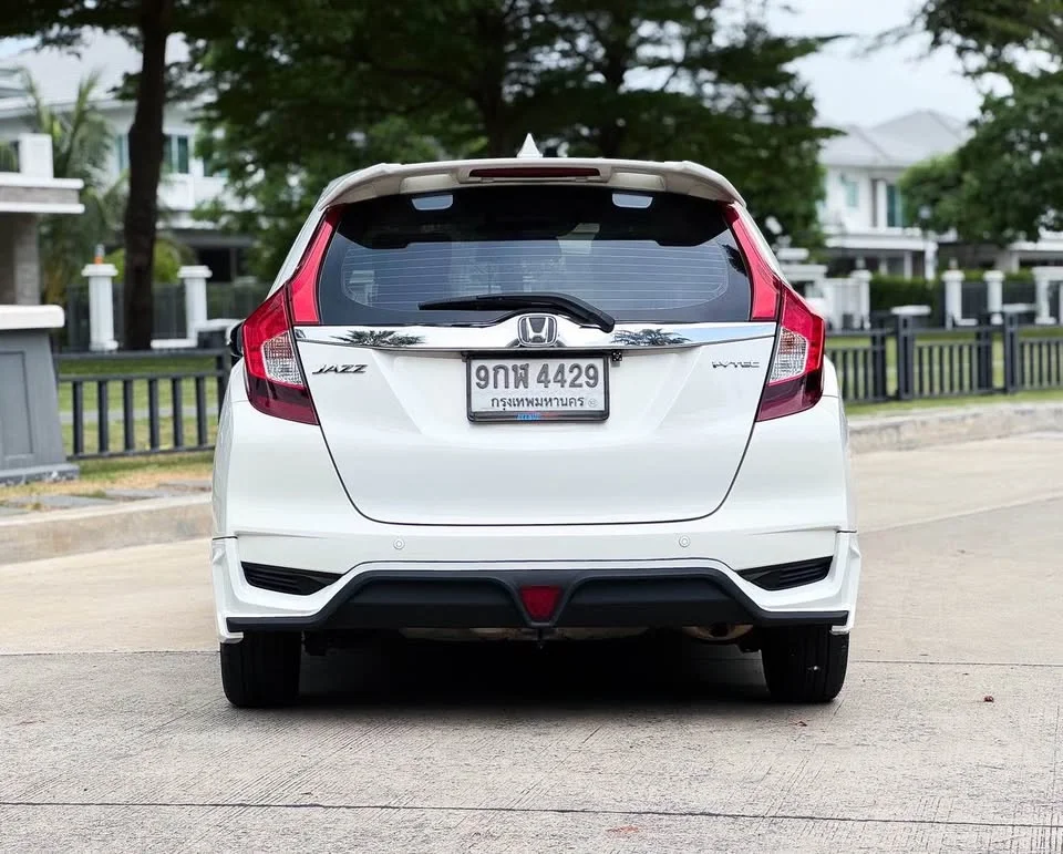2020 Honda Jazz III 2