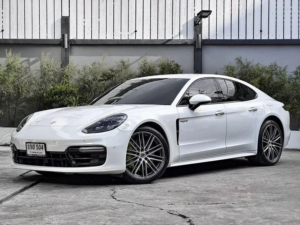 2017 Porsche Panamera II 3