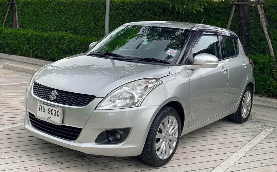 2013 Suzuki Swift II 2