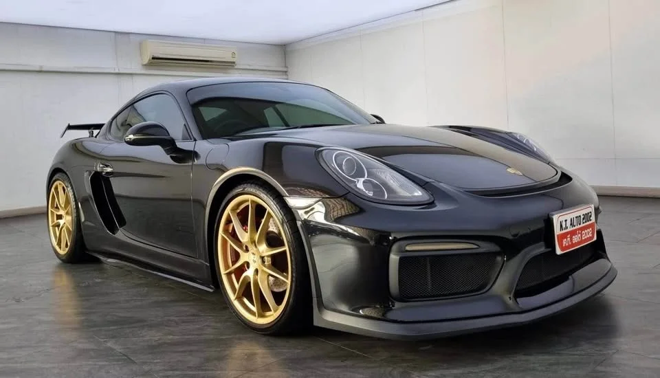 2014 Porsche Boxster and Cayman III 3