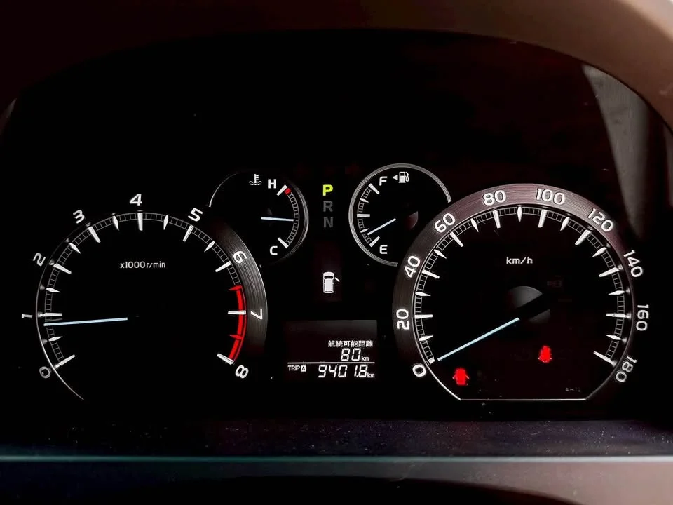 2012 Toyota Alphard, Vellfire II (AH20) 3