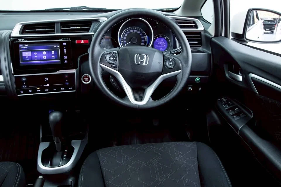 2014 Honda Jazz III 2