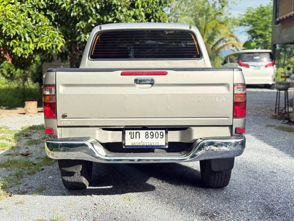2001 Toyota Hilux Tiger VI 2