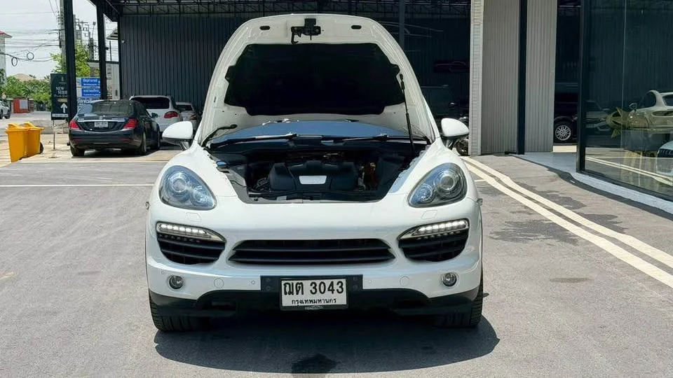 2013 Porsche Cayenne II 2