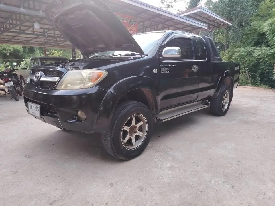 Toyota Hilux VII 3