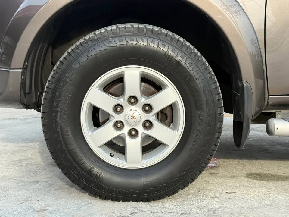 2011 Mitsubishi Pajero Sport II 3
