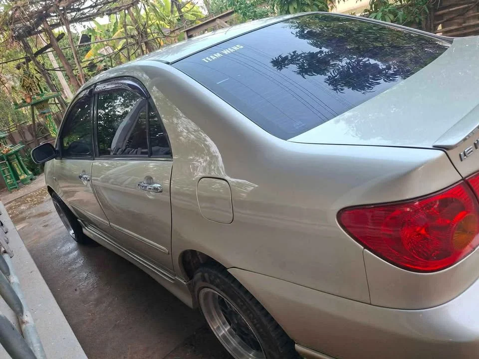 Toyota Corolla Altis IX (E120) 3