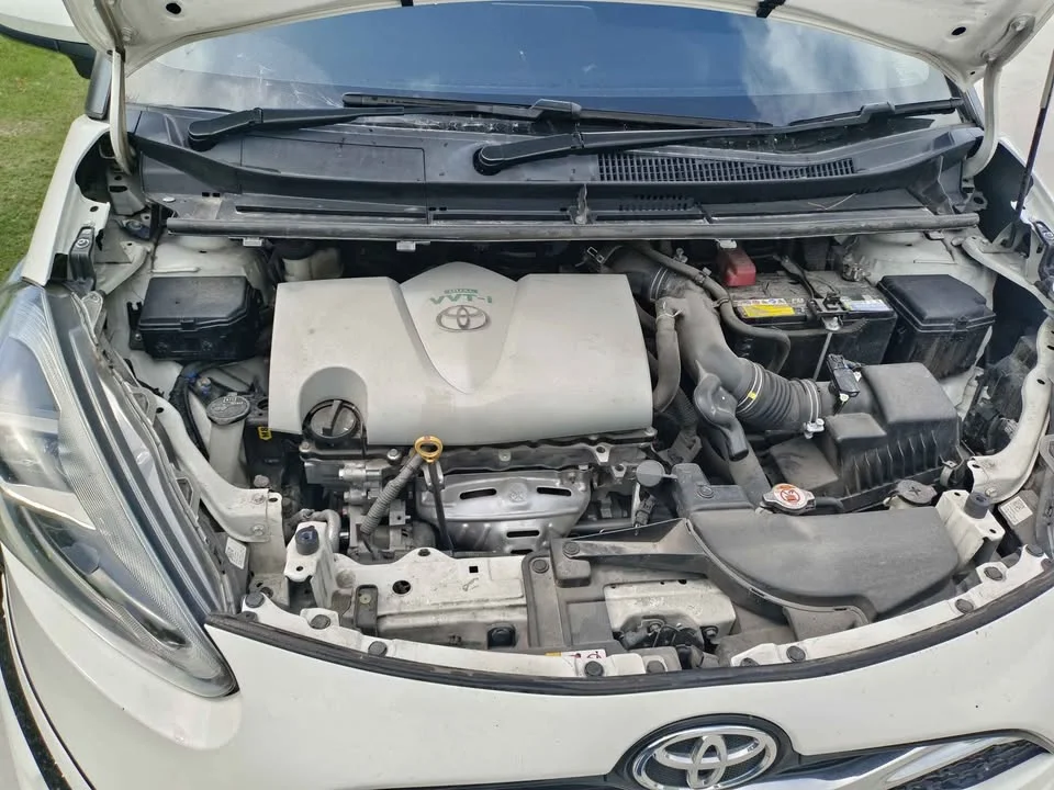2021 Toyota Sienta II 2