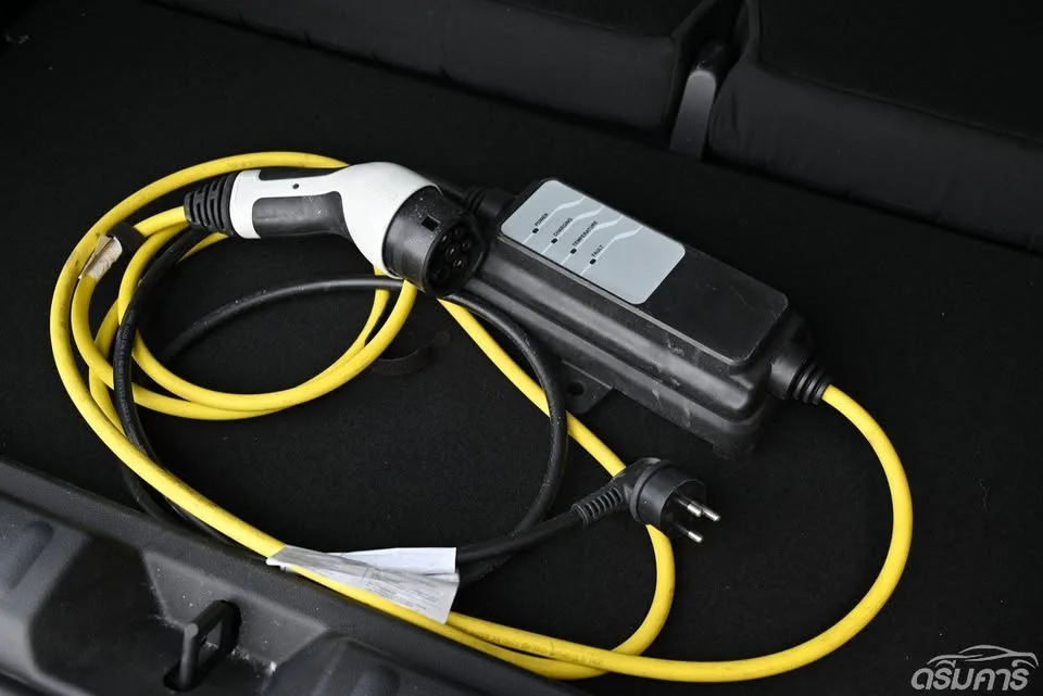 2022 Mini Hatch  III 2