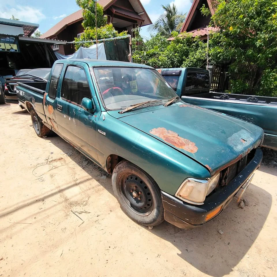 1986 Toyota Hilux Mighty-X V 2