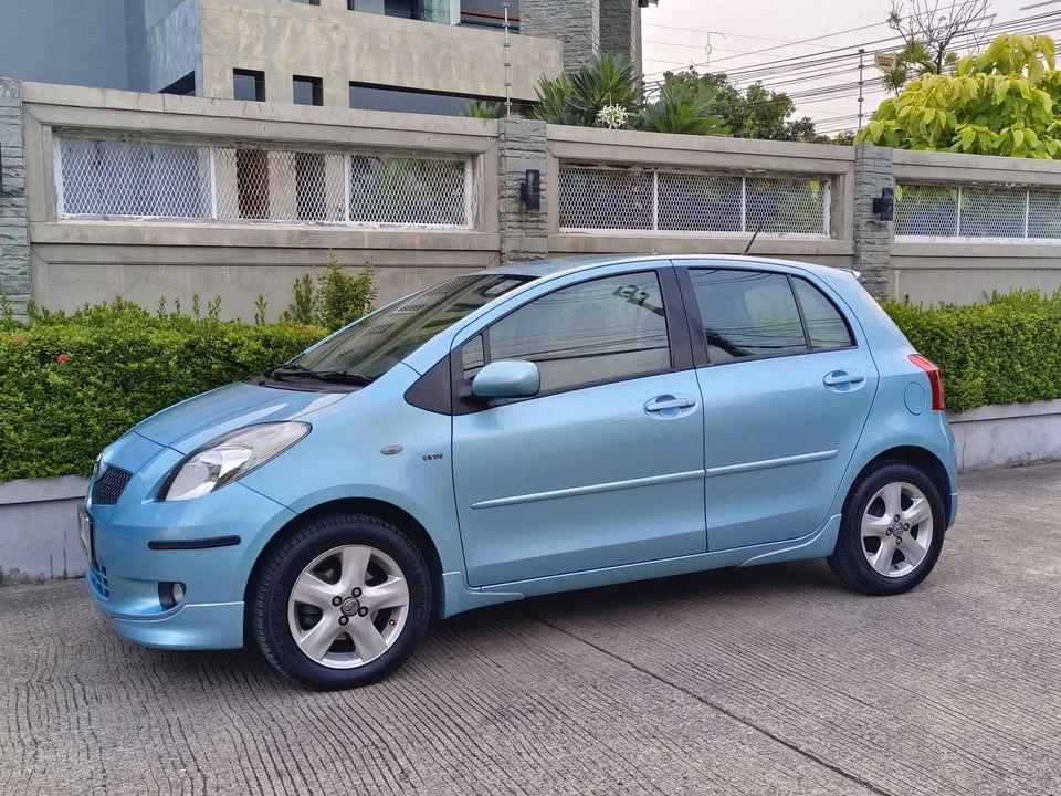 2006 Toyota Yaris II 2