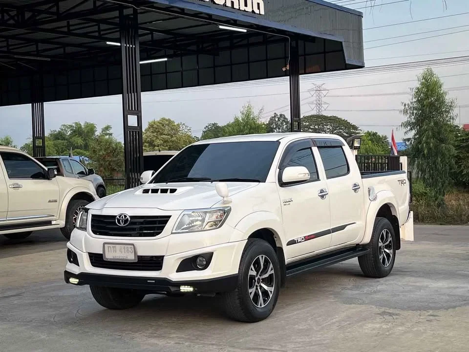 2014 Toyota Hilux VII 3