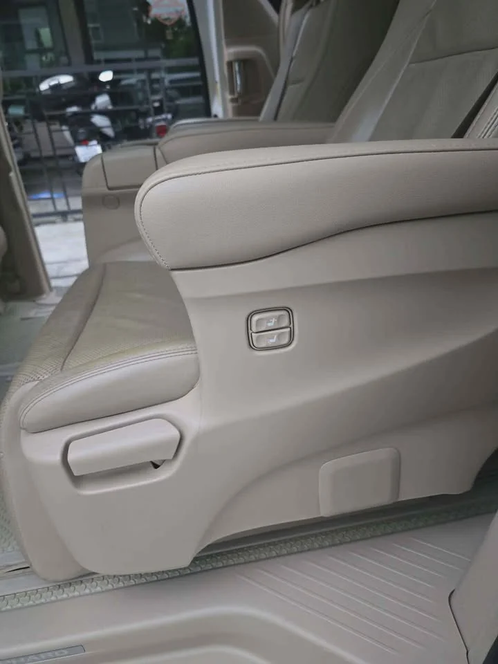 2012 Toyota Alphard, Vellfire II (AH20) 2
