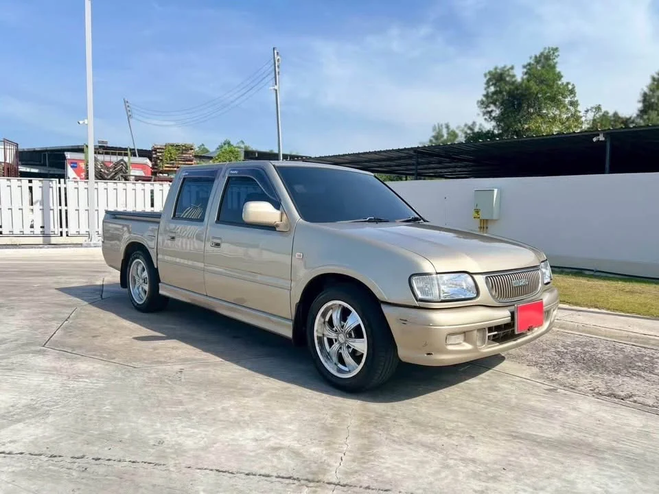 2001 Isuzu Faster Dragon Eyes III 2