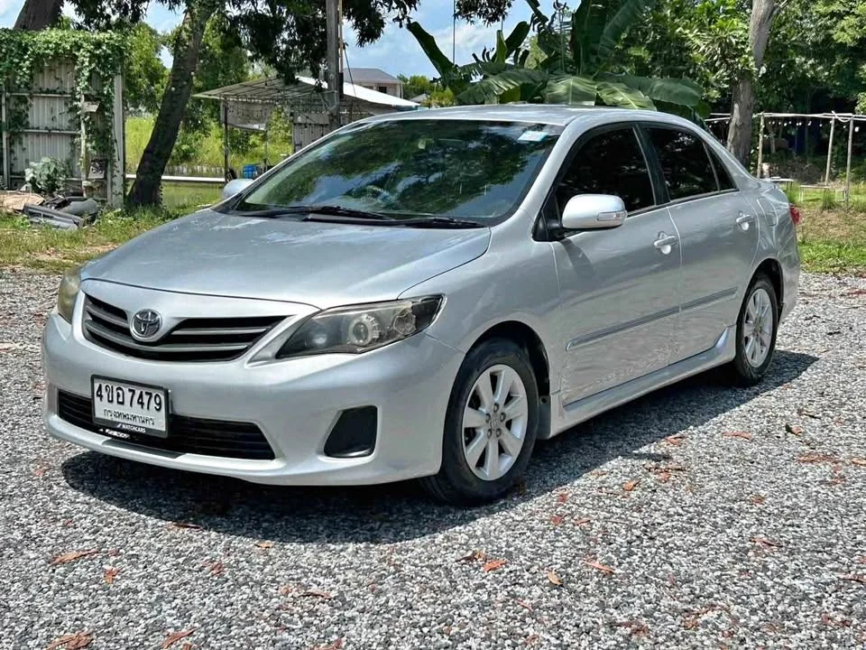 2011 Toyota Corolla Altis X (E140) 2