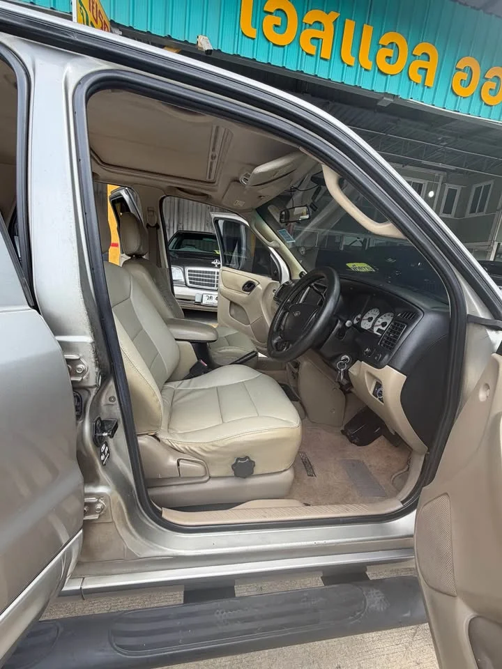 2005 Ford Escape I 2