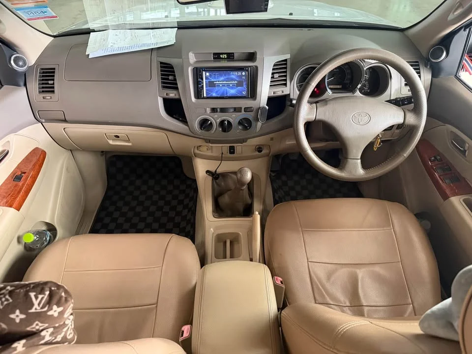 2007 Toyota Hilux VII 2