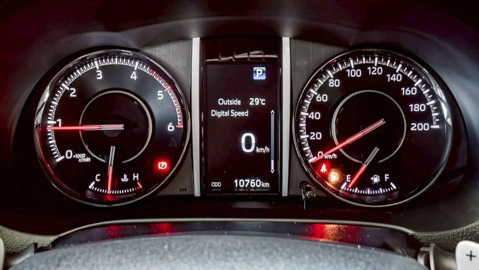 2024 Toyota Fortuner II 2