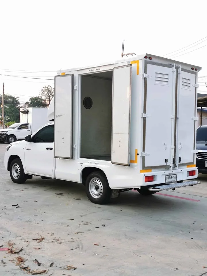 2020 Toyota Hilux VIII 3