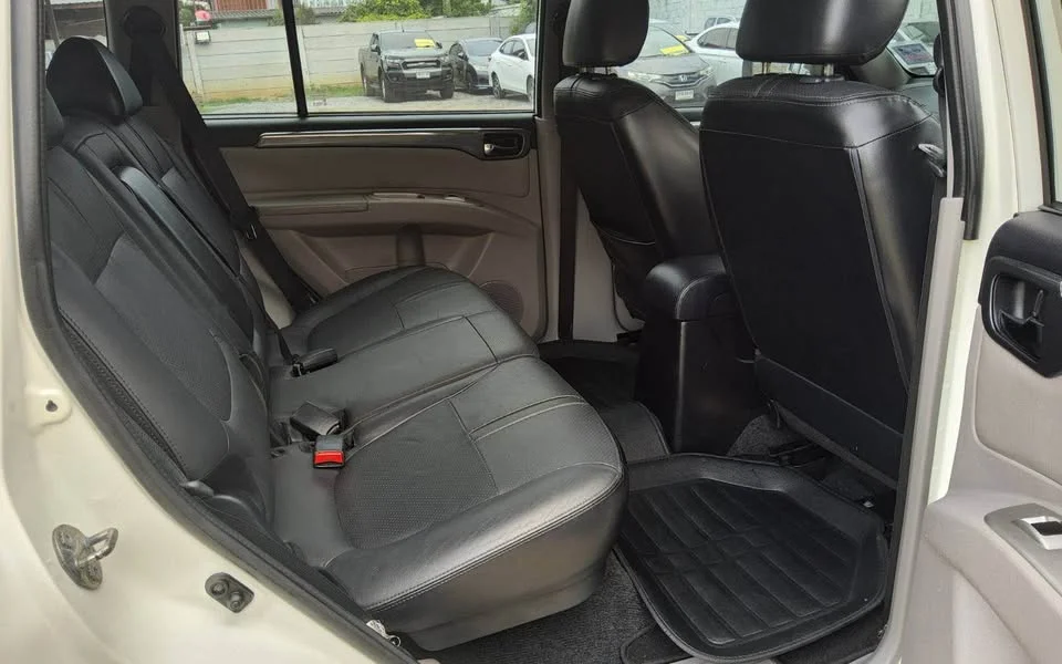 2015 Mitsubishi Pajero Sport II 2