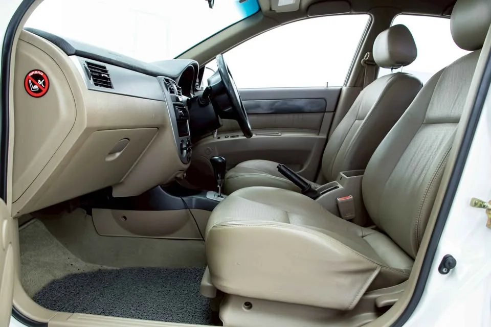 2005 Chevrolet Optra 3
