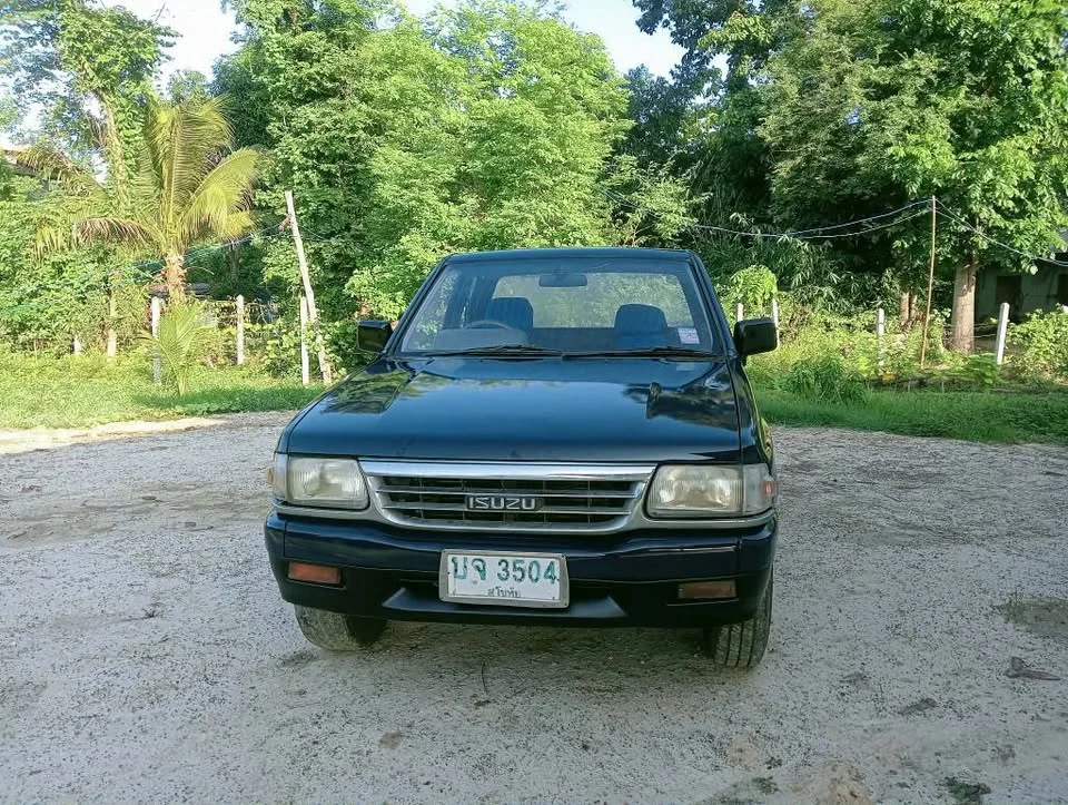 1996 Isuzu TFR III 3