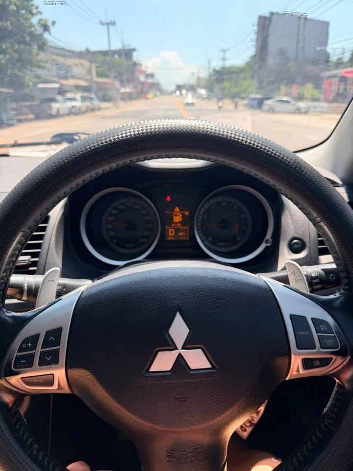 2013 Mitsubishi Lancer IX 2