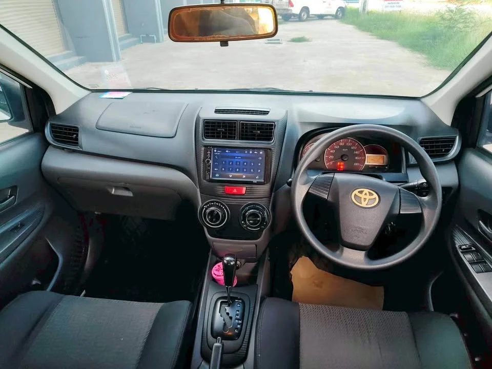 2013 Toyota Avanza II 3